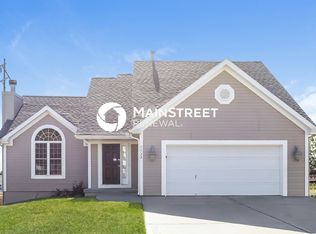 1133 Willow Ln, Liberty, MO 64068