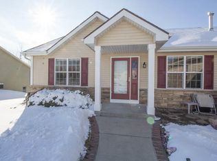 N8259 Pritchard Farm Rd, Ixonia, WI 53036