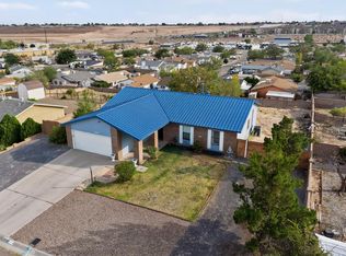 4610 Sapphire Dr NE, Rio Rancho, NM 87124