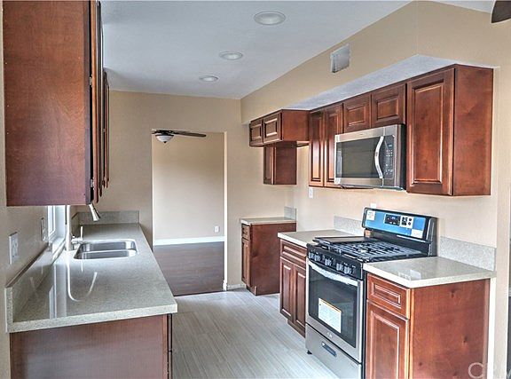 5th image of 1284 S Beechwood Ave