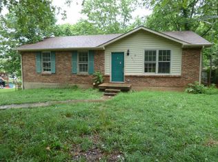 1811 Palamino Dr, Clarksville, TN 37042