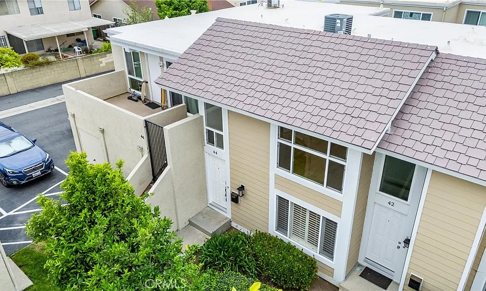 44 Elksford Ave #3