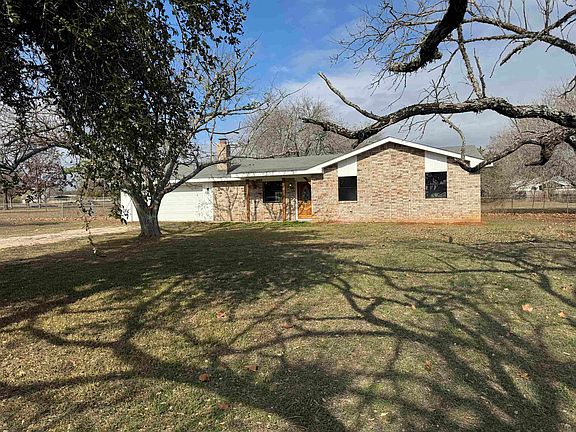2nd image of 310 Fawn Hill Drive