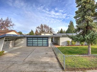 2208 NE 16th St, Renton, WA 98056