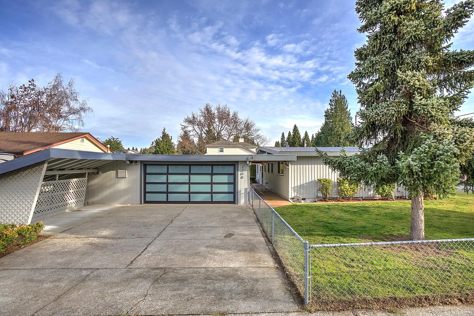 2208 NE 16th St photo 1