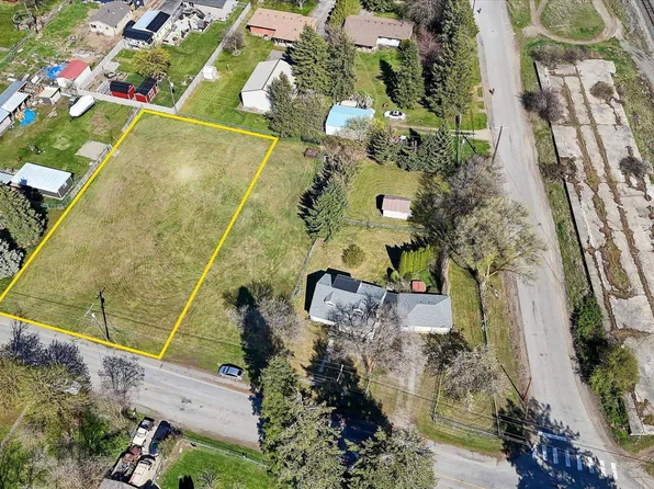 53XX N Chase Rd, Newman Lake, WA 99025