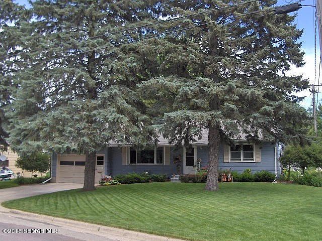 1805 LINN DR