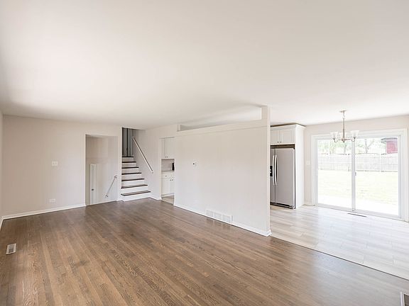 2nd image of 15026 Park Ave