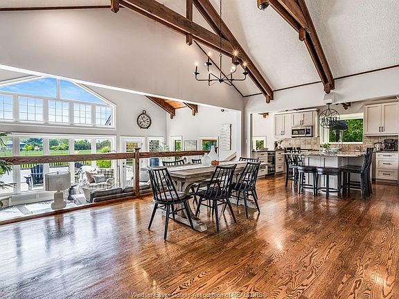 5th image of 4011 Hickory Acres Dr