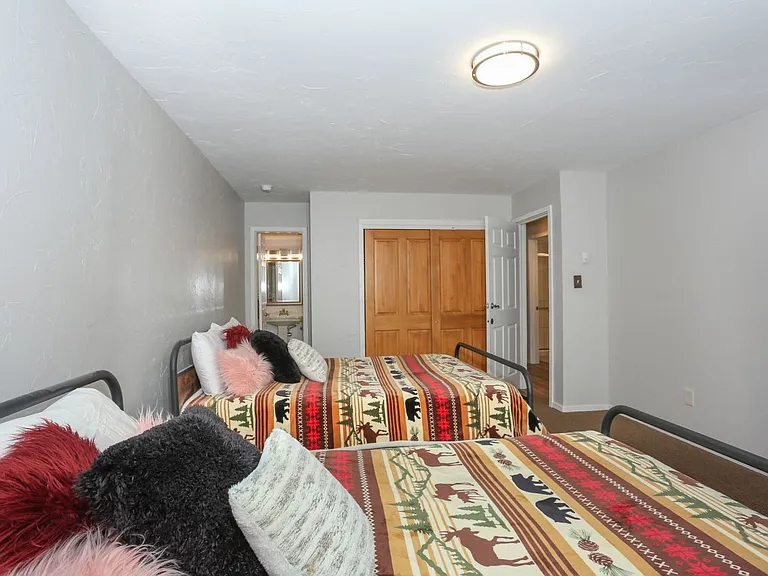 105 Tannenbaum #805 — Photo 36