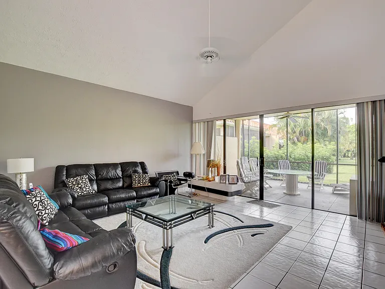 22667 Meridiana Dr — Photo 21