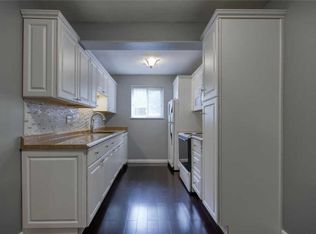 1731 Gascony Parc Dr, Lake Saint Louis, MO