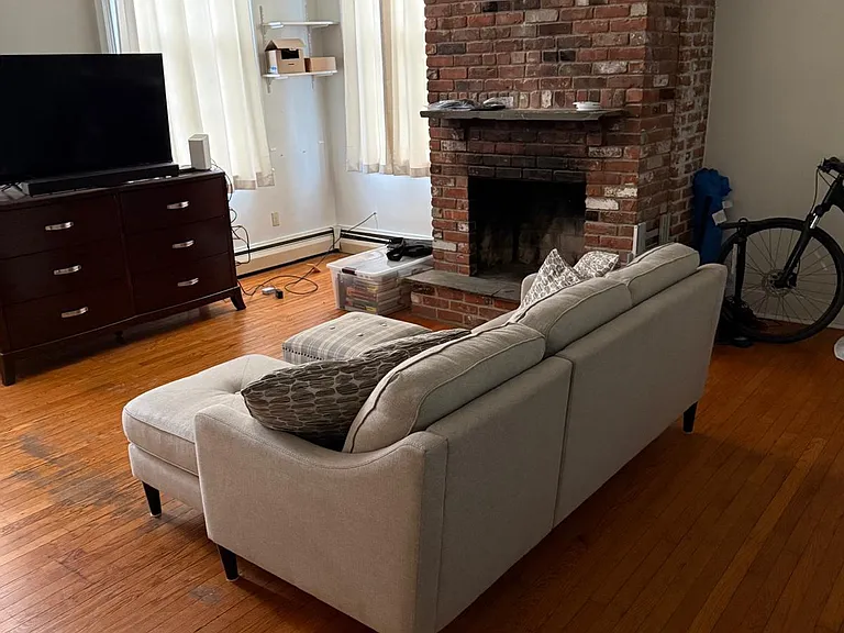 22 Catherine St #2A — Photo 6