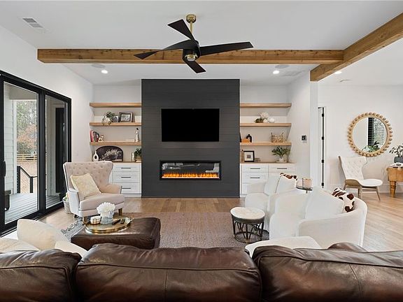 5th image of 4226 S Berkeley Lake Rd NW