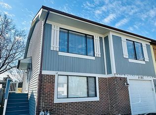 2185 Leeward Ln, Hanover Park, IL