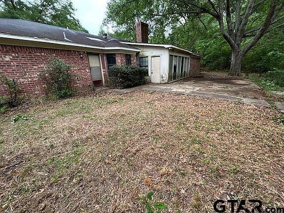 4th image of 712 Leon Dr