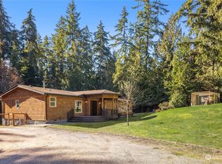 11325 SW Cove Rd, Vashon, WA 98070