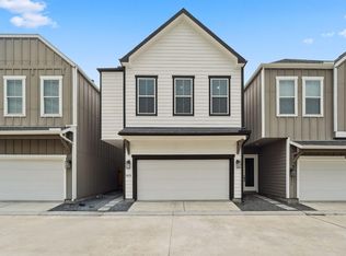 8470 Berry Green Ln, Houston, TX 77022