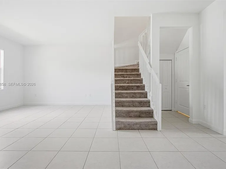 11833 SW 245th Ter — Photo 7