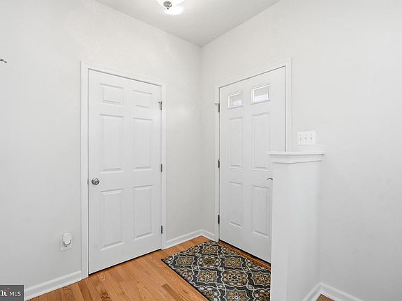 5th image of 7 Braden Ct