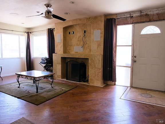 5th image of 1118 Cronin Dr