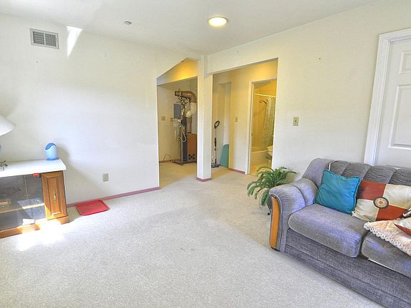 5th image of 3808 Whittle Ave #3808
