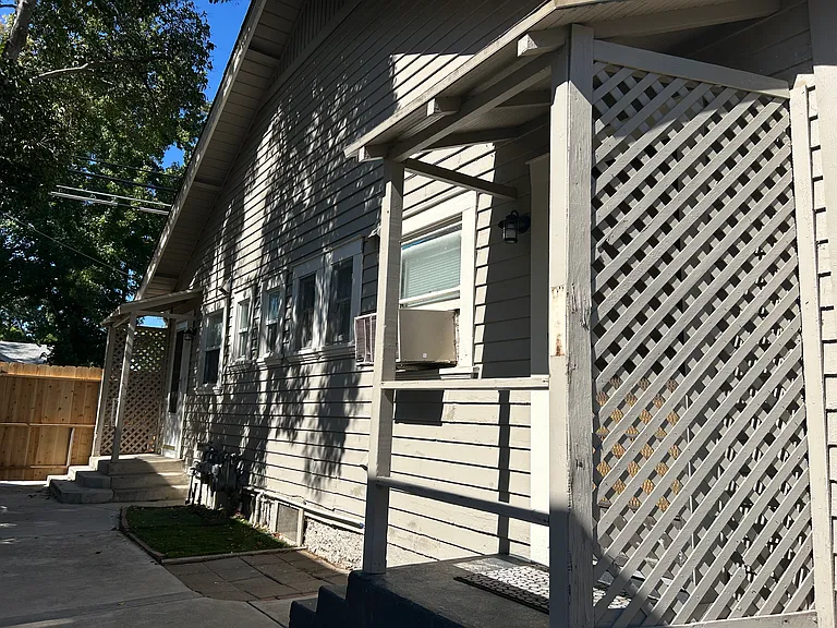 1143 Parker Ave — Photo 4