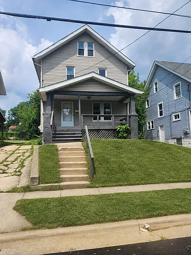 811 Sheridan Ave Photo 1