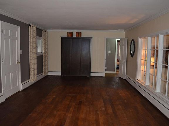 3rd image of 1377 Park Ave