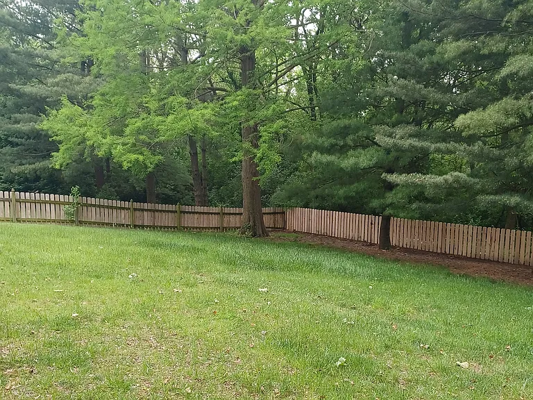 1021 Edgewood Dr — Photo 32