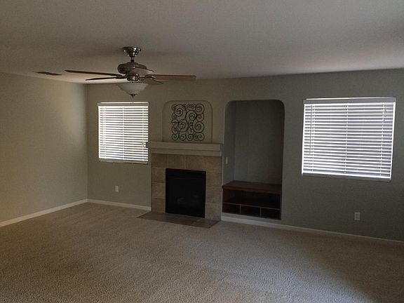 3rd image of 2958 Barberry Pl