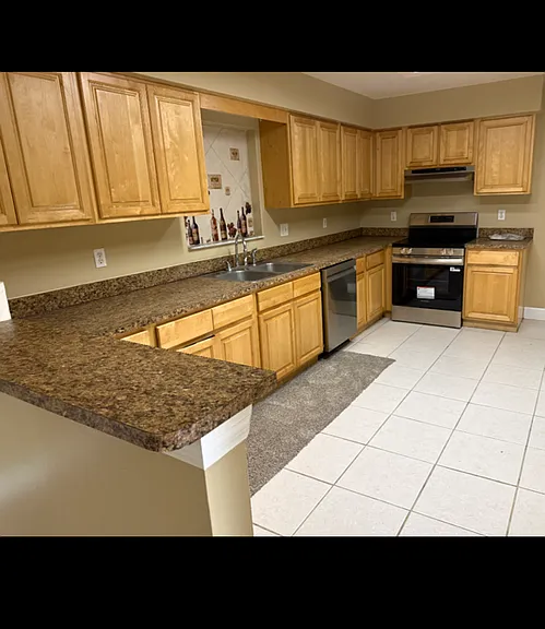 2949 N Covington Dr — Photo 28
