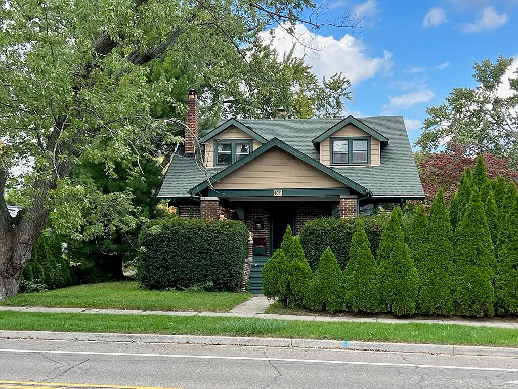 Photo 1 of 8 - 903 E Lincoln Ave - Royal Oak, MI Primary Photo - 903 E Lincoln Ave