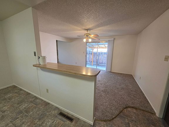 4th image of 1301 Stonewall St