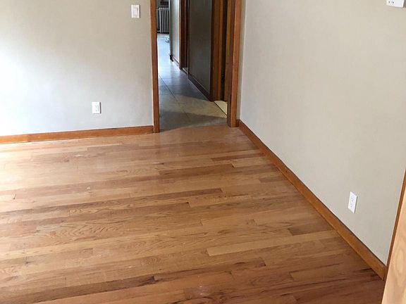 2nd image of 117 Dongan St Floor 1