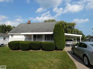 27820 Van Howe St, Roseville, MI 48066