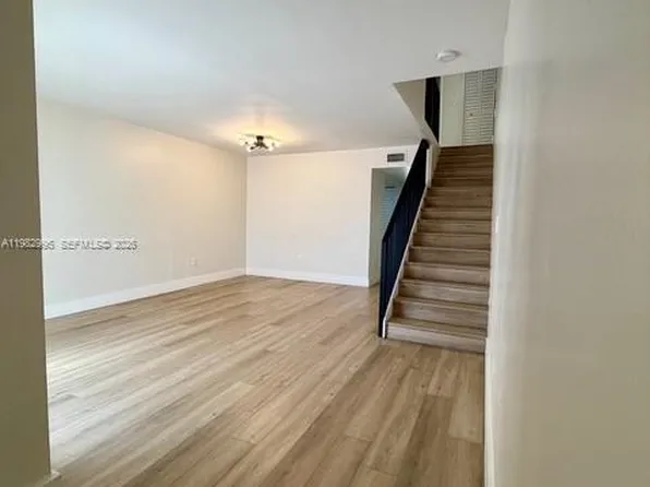 1900 SW 121st Ct APT 254, Miami, FL 33175