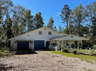 138 Cybur Hills Rd, Carriere, MS 39426