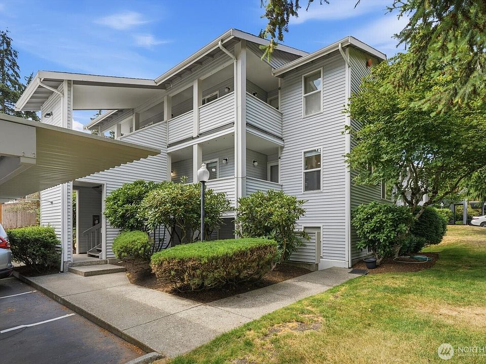 1st image of 7019 210th Street SW #4
