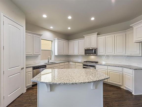 5th image of 2670 Villa Di Lago Dr #1