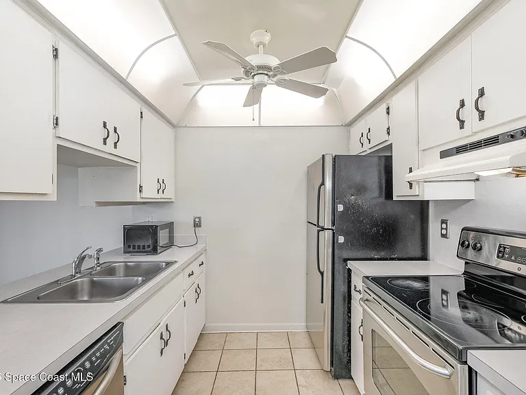 228 San Paulo Cir #1 — Photo 12