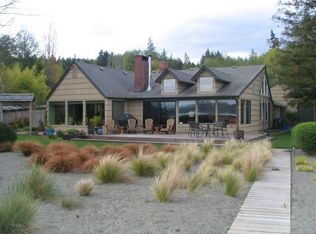 4404 Point White Dr NE, Bainbridge Island, WA 98110