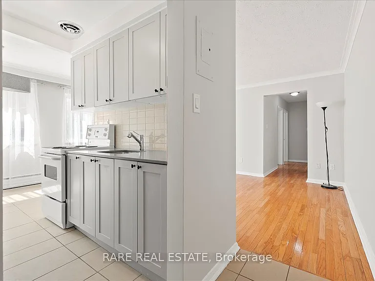 2 21st St #4 — Photo 3