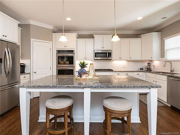 5th image of 16540 Emerald Dunes Dr