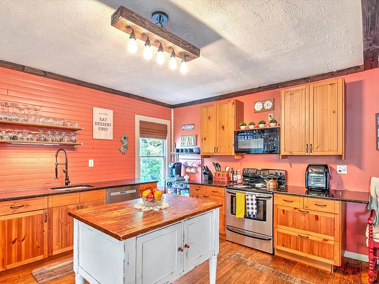 286 Whitesville Rd — Photo 20