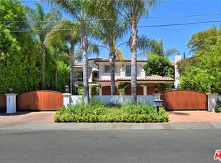 18429 Linnet St, Tarzana, CA 91356