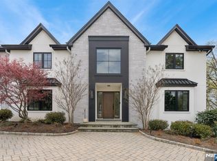 10 Loman Ct, Cresskill, NJ 07626