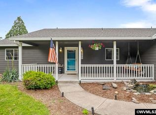 314 SW Kingwood Ave, Mill City, OR 97360