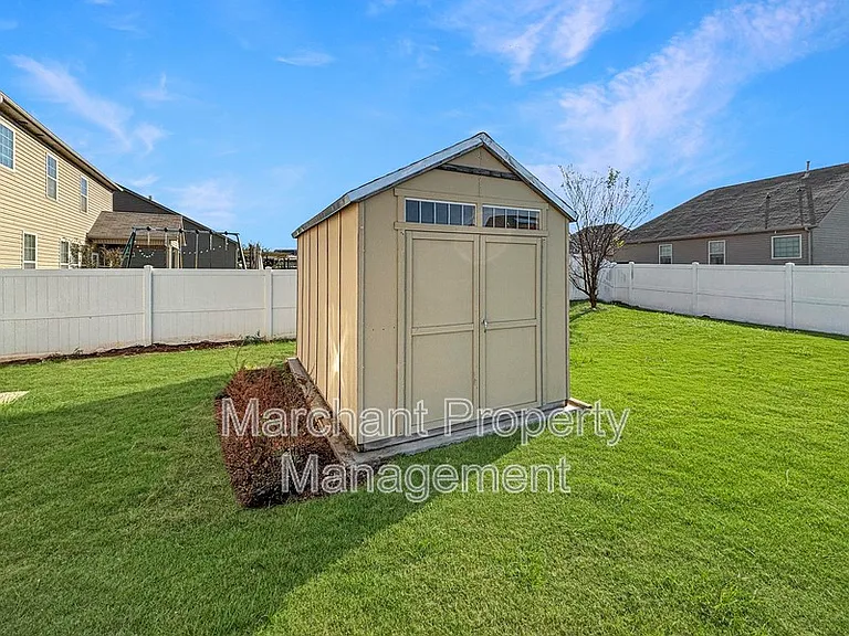 602 Waymeet Dr — Photo 32