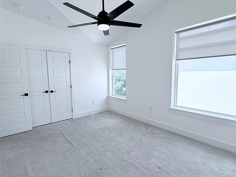 1417 Kramer Ln #22 — Photo 11